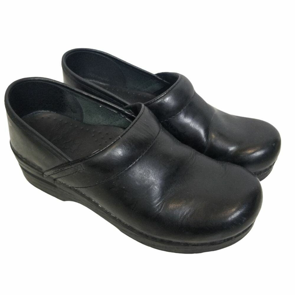 Dansko Womens Black Leather Clogs Size 6.5-7 US Slip On Comfort Nurse Mules